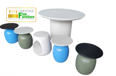 Pillar table and chair set